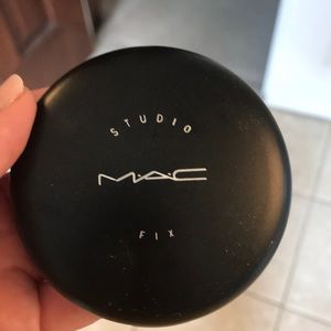 MAC studio fix powder foundation